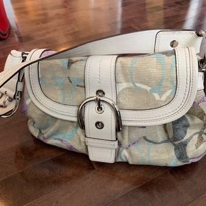 Coach Bag Signature Collection